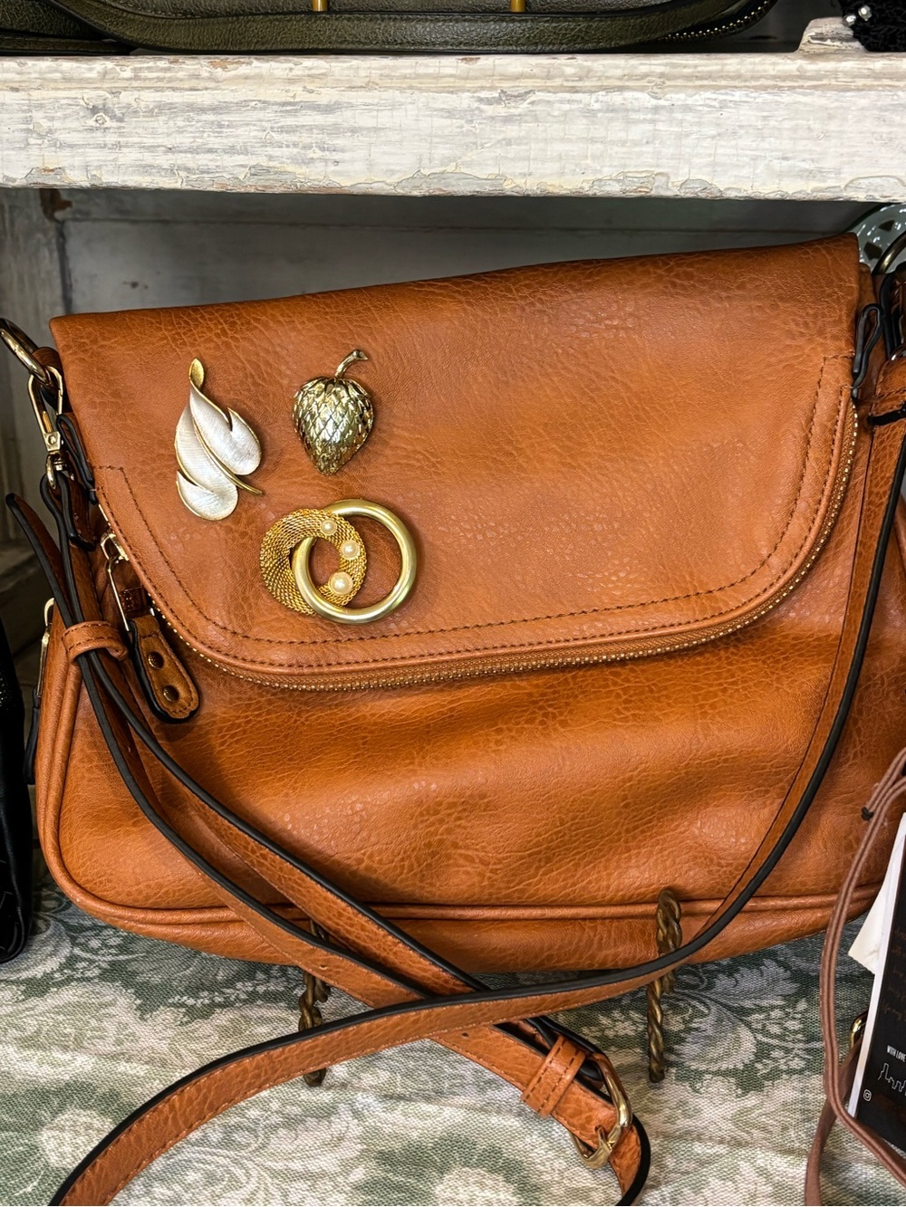 Leather Crossbody Bag in Cognac Brown